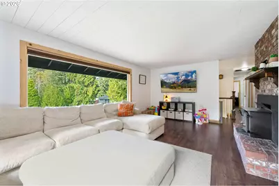 1101 E 15th St, Coquille, OR 97423 - Photo 14