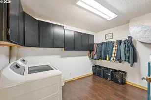 1101 E 15th St, Coquille, OR 97423 - Photo 32