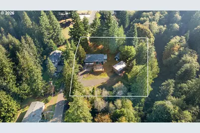 1101 E 15th St, Coquille, OR 97423 - Photo 4