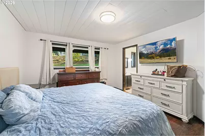 1101 E 15th St, Coquille, OR 97423 - Photo 24