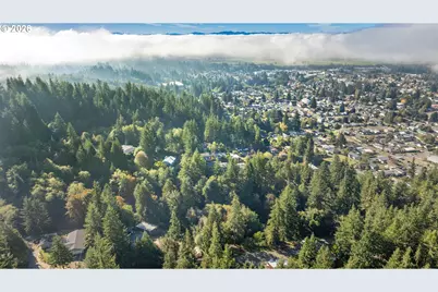 1101 E 15th St, Coquille, OR 97423 - Photo 46