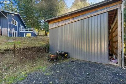 1101 E 15th St, Coquille, OR 97423 - Photo 42