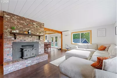 1101 E 15th St, Coquille, OR 97423 - Photo 12