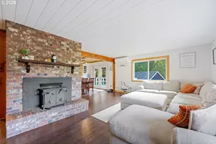 1101 E 15th St, Coquille, OR 97423 - Photo 12