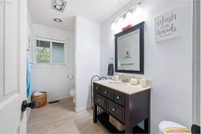 1101 E 15th St, Coquille, OR 97423 - Photo 18