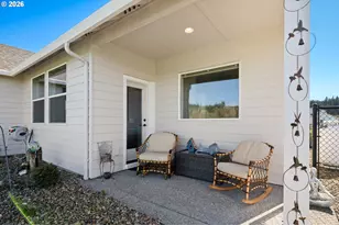 136 Klazina Ct, Woodland, WA 98674 - Photo 34