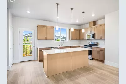 11950 SW 176th Dr, Beaverton, OR 97007 - Photo 2