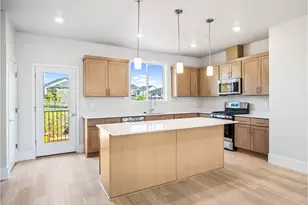 11950 SW 176th Dr, Beaverton, OR 97007 - Photo 2