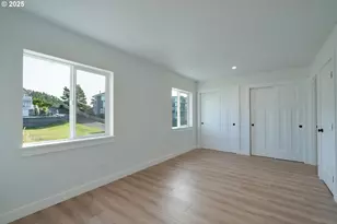 120 Crescent St, Tillamook, OR 97141 - Photo 24