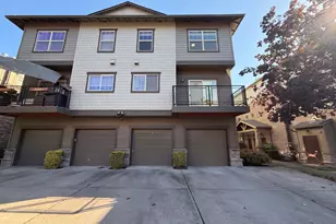 632 NE Garswood Ln, Beaverton, OR 97006 - Photo 18