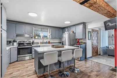 441 4th Ave, Castle Rock, WA 98611 - Photo 6