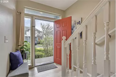 913 SE Handel Pl, Hillsboro, OR 97123 - Photo 2