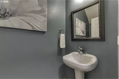 913 SE Handel Pl, Hillsboro, OR 97123 - Photo 12