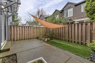 913 SE Handel Pl, Hillsboro, OR 97123 - Photo 24