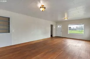 49 S Main St, Lebanon, OR 97355 - Photo 6