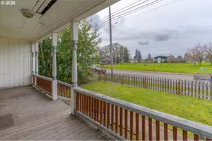 49 S Main St, Lebanon, OR 97355 - Photo 2