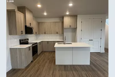 16081 Barlow Trail Ln, Oregon City, OR 97045 - Photo 2