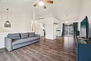 5009 NE Emerson Ct, Portland, OR 97218 - Photo 6