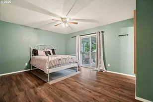 5009 NE Emerson Ct, Portland, OR 97218 - Photo 12