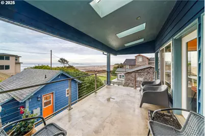 105 S 6th Ave, Rockaway Beach, OR 97136 - Photo 14