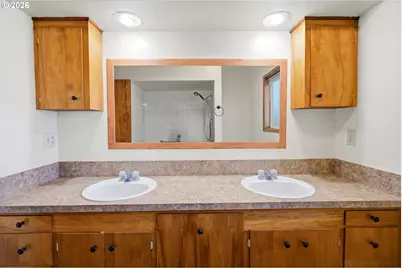 2608 NE Irvine St, McMinnville, OR 97128 - Photo 28