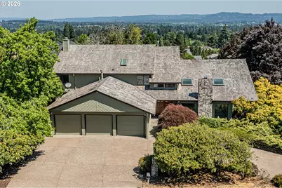 12357 SW Duchilly Ct, Portland, OR 97224 - Photo 2