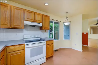 10619 SW Windsor Pl, Portland, OR 97223 - Photo 16