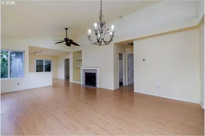10619 SW Windsor Pl, Portland, OR 97223 - Photo 8