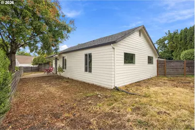 2850 NE 111th Dr, Portland, OR 97220 - Photo 38
