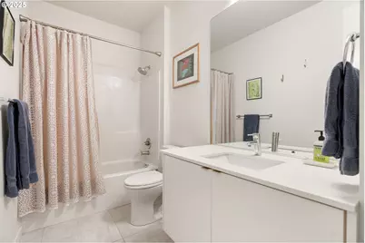 425 NE Bryant St #103, Portland, OR 97211 - Photo 22