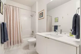425 NE Bryant St, Portland, OR 97211 - Photo 22