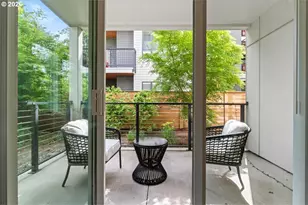 425 NE Bryant St, Portland, OR 97211 - Photo 14