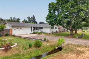 530 W Chestnut St, Union, OR 97883 - Photo 2