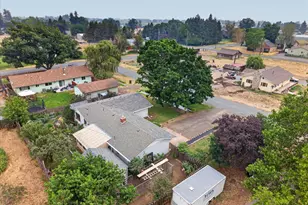 530 W Chestnut St, Union, OR 97883 - Photo 8
