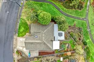 2401 SW 11 Mile Dr, Gresham, OR 97080 - Photo 48