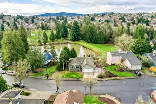 2401 SW 11 Mile Dr, Gresham, OR 97080 - Photo 42