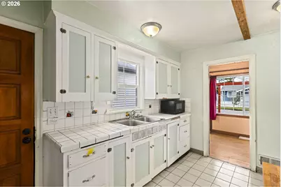 5751 SE 87th Ave, Portland, OR 97266 - Photo 10