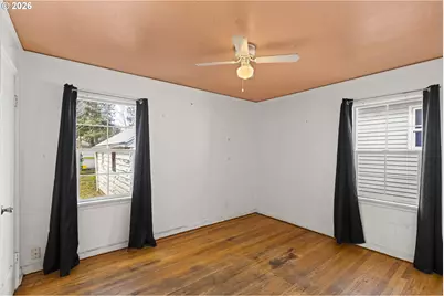 5751 SE 87th Ave, Portland, OR 97266 - Photo 16