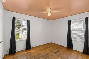 5751 SE 87th Ave, Portland, OR 97266 - Photo 16