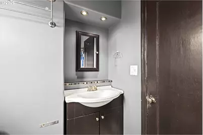 5751 SE 87th Ave, Portland, OR 97266 - Photo 18