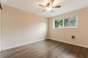 16825 SE Powell Blvd, Portland, OR 97236 - Photo 14