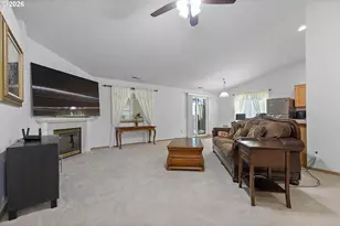 709 Toliver Dr, Molalla, OR 97038 - Photo 2