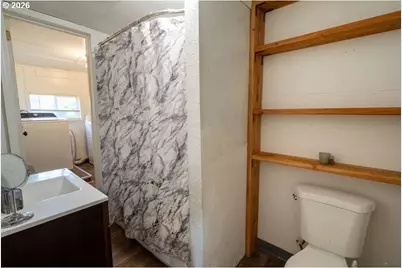 724 N Main St, Brownsville, OR 97327 - Photo 24