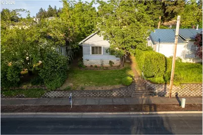724 N Main St, Brownsville, OR 97327 - Photo 4