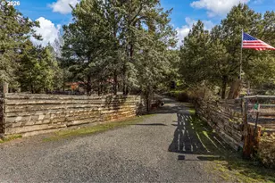 6792 SE Juniper Canyon Rd, Prineville, OR 97754 - Photo 2