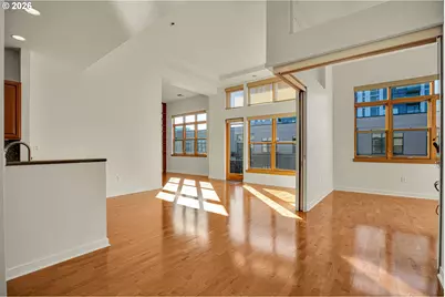 821 NW 11th Ave #609, Portland, OR 97209 - Photo 8