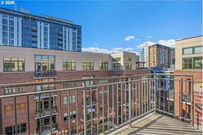 821 NW 11th Ave #609, Portland, OR 97209 - Photo 14