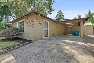 1725 SE Regner Rd, Gresham, OR 97080 - Photo 2