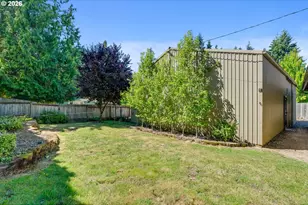 1725 SE Regner Rd, Gresham, OR 97080 - Photo 26