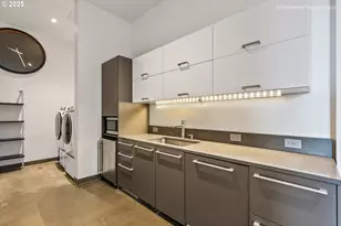 1022 NW Overton St, Portland, OR 97209 - Photo 20